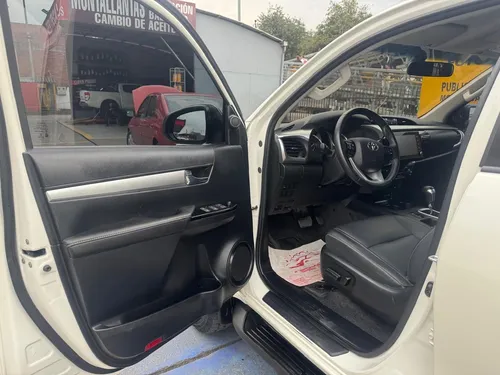 Toyota Hilux 2.4 Automatica Full 4x4