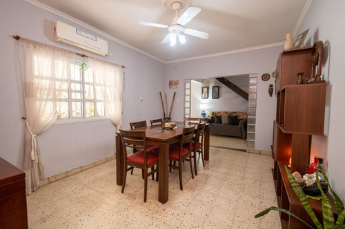 Se Vende Casa Interna Muy Grande En Barrio Roma