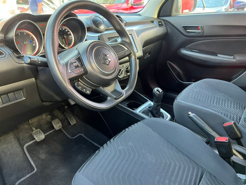 Imagen 9 de 15 de Suzuki Swift Gl 1.2 5mt