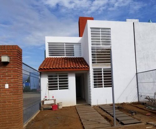 Imagen 1 de 16 de En Venta Casa En Cuilapam De Guerrero, Oaxaca.