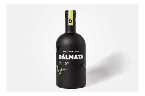 Estuche Gin Dalmata Black Experimental + Copa + Botanicos
