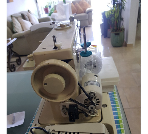 Maquina De Coser Domestica, Usada Perfecto Estado (Usado)