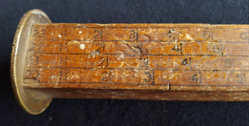 Imagen 2 de 5 de Antiguo Escalímetro Con Tapitas De Bronce. 57108