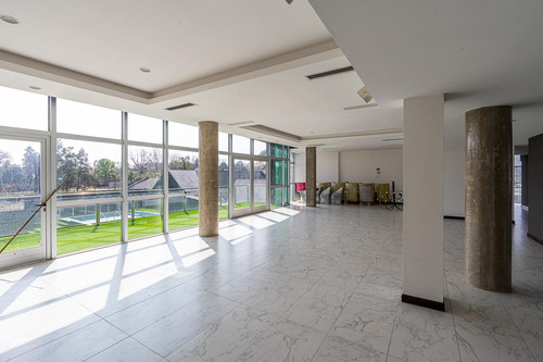 Venta Hotel En Fisherton A Estrenar