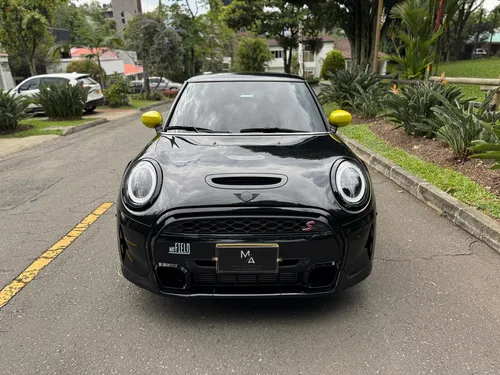 Mini Cooper S 2024 May Field
