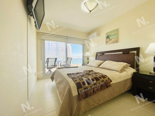 Imagen 9 de 17 de Venta De Apartamento 2 Dormitorios En Playa Mansa - Punta Del Este Mansa