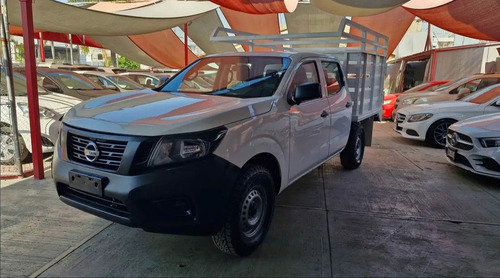 Nissan NP300 2.5 Doble Cabina S Aa Pack Seg Mt