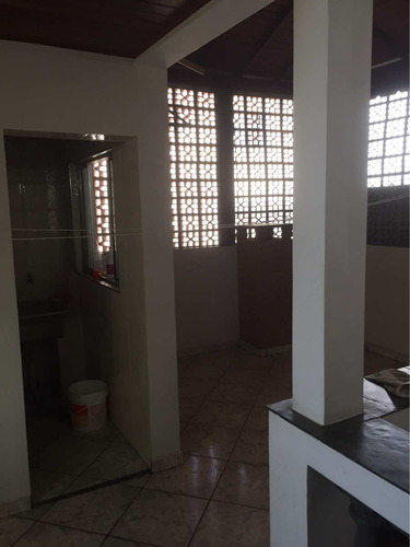 Imagem 12 de 13 de Sobrado Na Água Rasa Com 3 Dorms Sendo 1 Suíte, 2 Vagas, 220m² - So0161