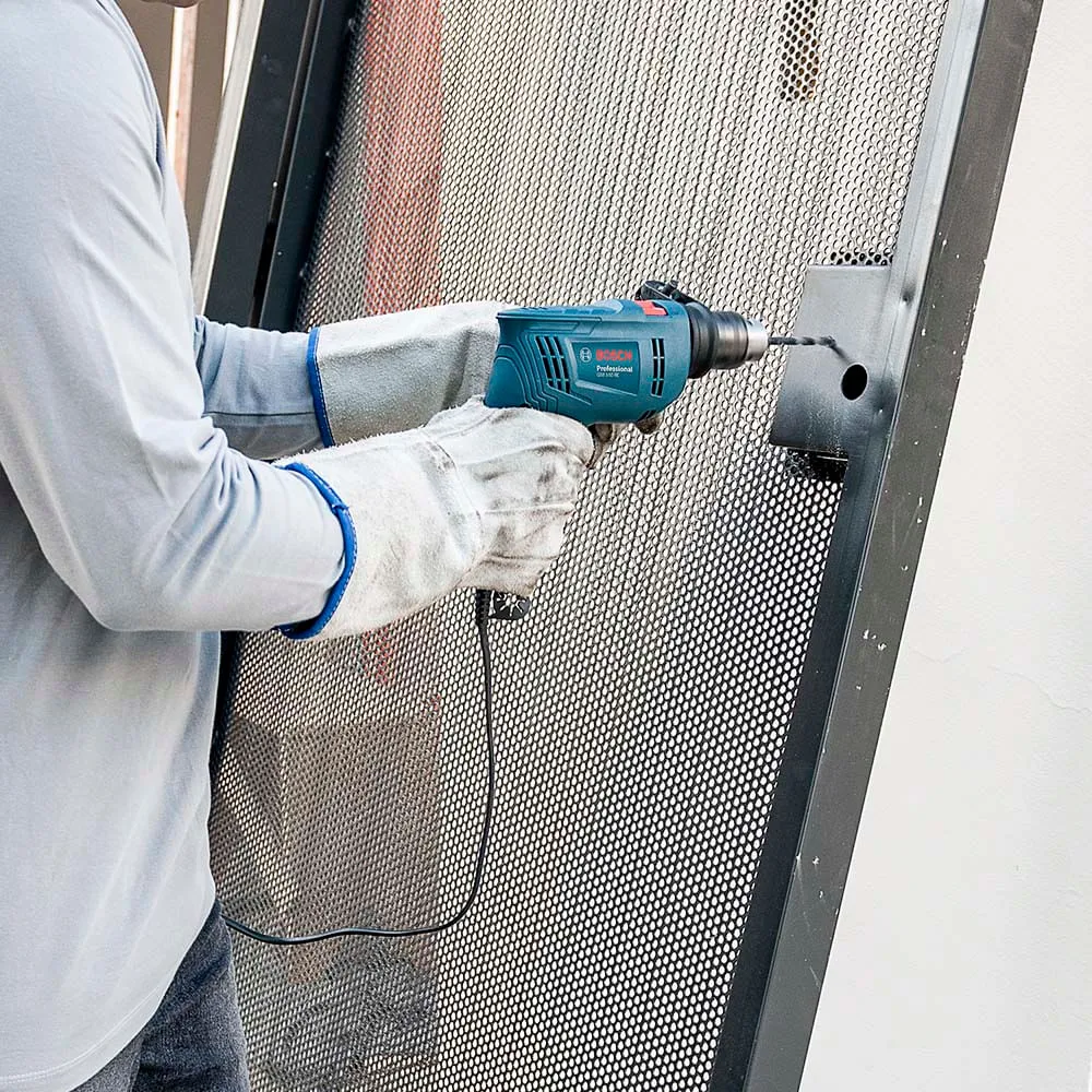Taladro Percutor atornillador Bosch Professional GSB 550 RE Caja de cartón - Azul - 220V