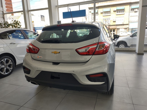 Chevrolet Cruze 5p Lt