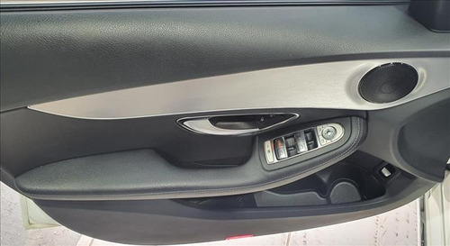 Imagem 8 de 10 de Mercedes-benz C 180 1.6 Cgi Avantgarde