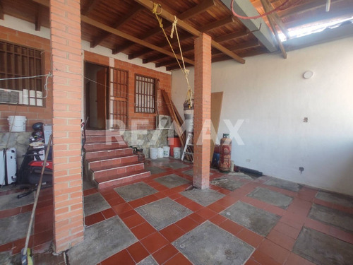Imagen 3 de 13 de Ninoska Fuenmayor Vende Casa En Conjunto Parque Residencial Esmeralda, Agua Garantizada