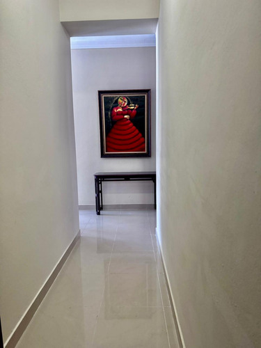 Apartamento Clásico En Venta En Gazcue Dn