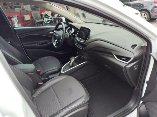 Chevrolet Onix Plus 10tat Ltz