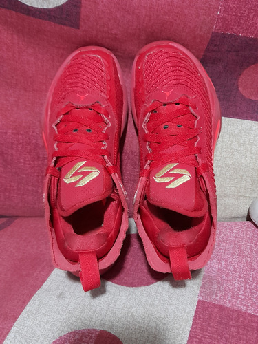 Jordan Luka 1 University Red Talla 2.5 Mx 22.5 Cm (Usado)
