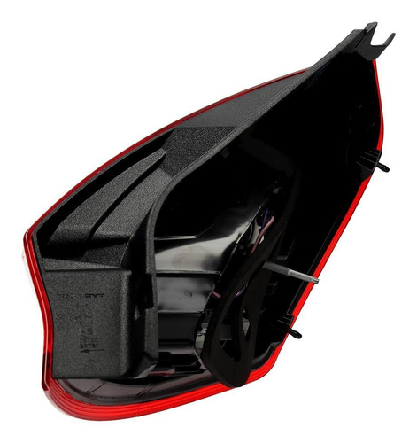 Imagen 3 de 5 de Faro Trasero 5 Puertas Izquierdo Ford Fiesta Kinetic Design