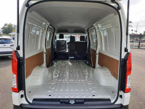 Imagen 7 de 7 de Toyota Hiacer Furgoneta 2023