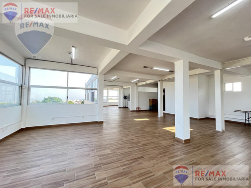 Renta De Local En Plaza Comercial, Col. San Cristobal, Cuernavaca, Morelosclave 4980