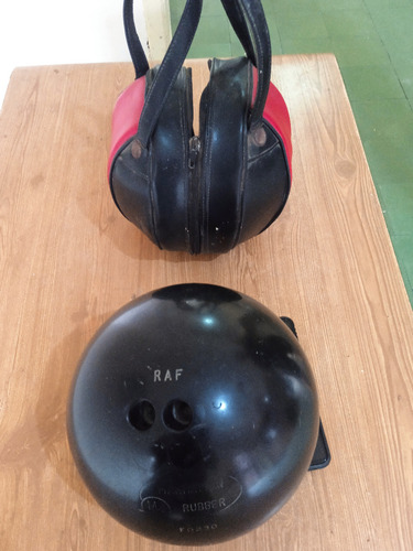 Bola De Bowling Boliche Manhattan Rubber Raf Con Maletin (Usado)