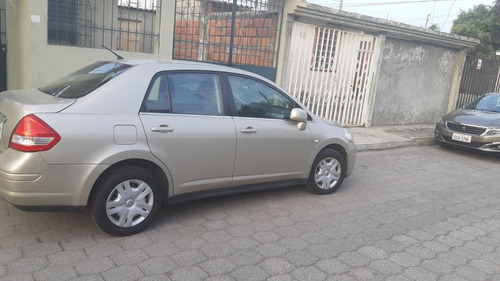 Nissan Tiida Automático