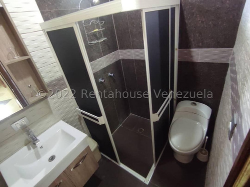 Imagen 9 de 11 de Venta De Casa En La Asunción, 5 Hab/4 Baños Isla De Margarita 0424 8255686