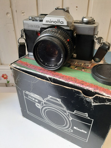 Minolta Xg-9 Normal/tele/flash/auto Winder Japón - Martinéz Negro Y Plateado (Usado)