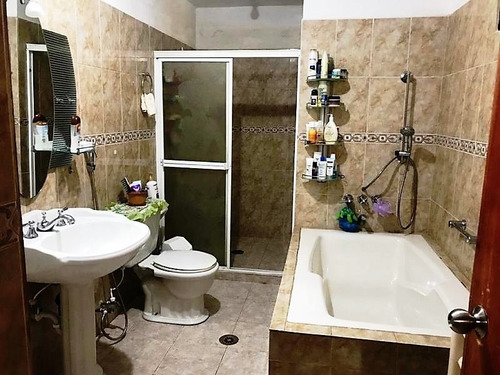 Imagen 1 de 11 de Preciosa Casa Amoblada En Urb La Floresta Av. Cancamure