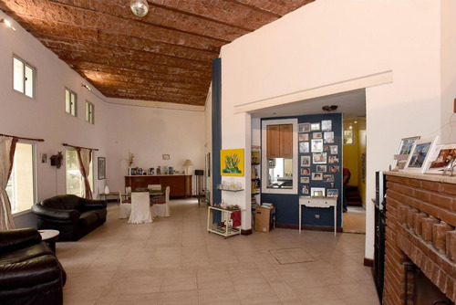 Venta Casa 4 Amb En Flores Cochera, Apto Credito