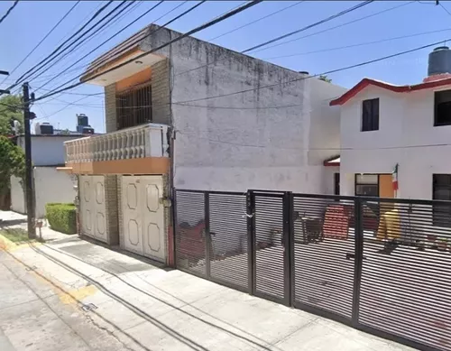 Estupenda Casa Remate Bancario Valle Dorado Tlalnepantla Gj-rl | Metros  Cúbicos