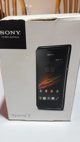 Teléfono Sony Xperia E