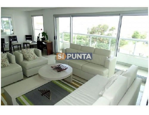 Imagen 1 de 8 de Apartamento En Venta - Brava