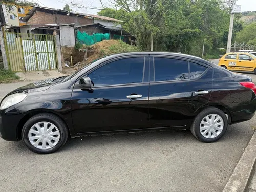 Nissan Versa 1.6 Advance