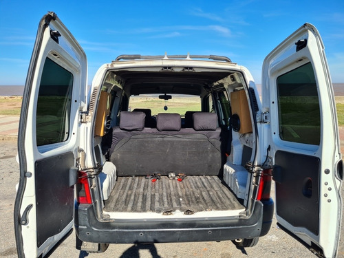 Peugeot Partner Rural Diesel 5 Pasajeros
