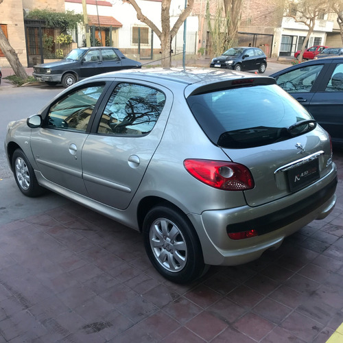 Peugeot 207 1.4 Sedan Hdi Xs