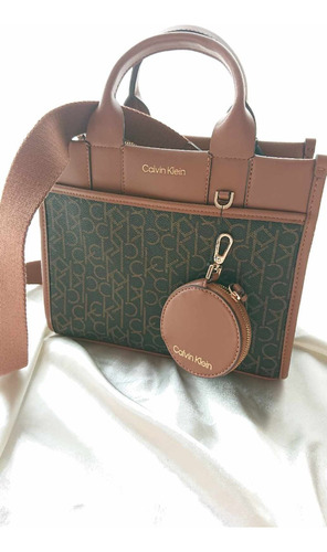 Calvin Klein Crossbody Grande