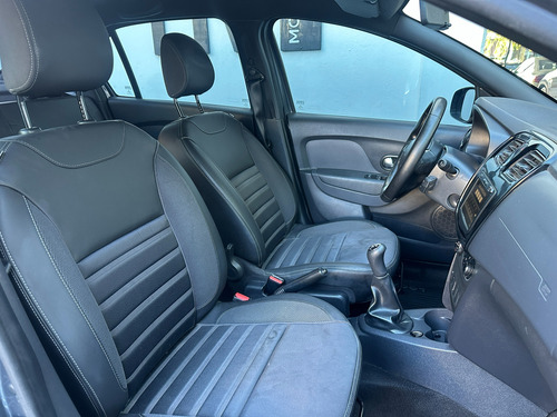 Renault Logan 1.6 16v Intense