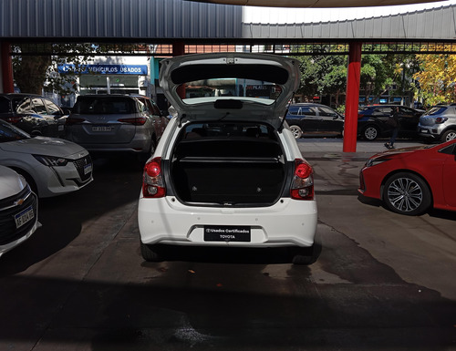 Toyota Etios ETIOS XLS PACK 1.5 AT 5P