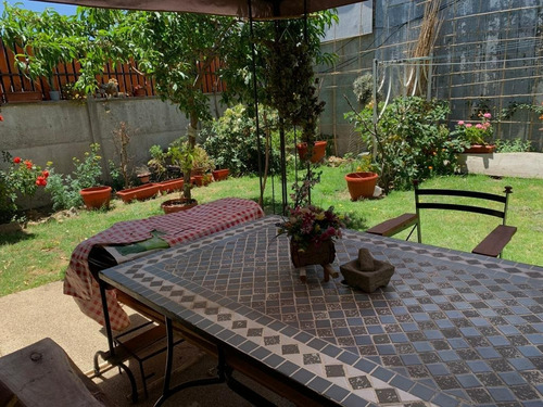 Imagen 5 de 11 de Impecable Casa En Venta De 4 Dormitorios 2 Baños Completos.