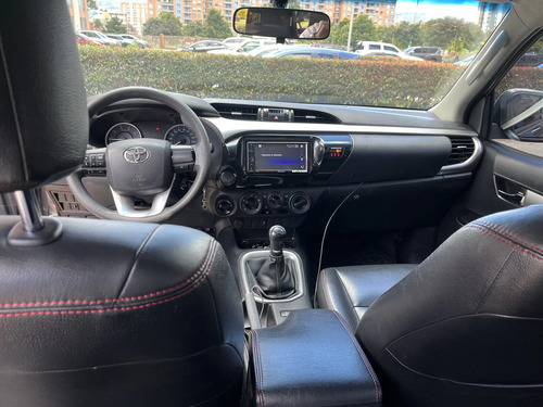 Toyota Hilux 2.4l