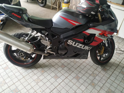 Suzuki Srad 750