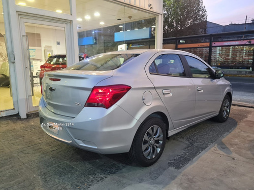 Imagen 5 de 21 de Nuevo Chevrolet Onix Joy Plus Prisma Black 0km 2023 Smt6