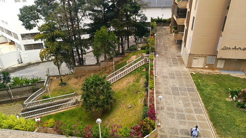 Se Vende Bello Apartamento En El Cigarral Mls 25-17351