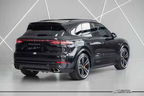 Porsche Cayenne Turbo S E-Hybrid 4.0 V8 680cv