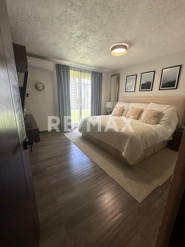 Casa En Venta En Condominio Jurica Mesón San Francisco