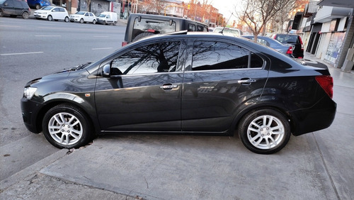 Imagen 10 de 19 de Chevrolet Sonic 2013 1.6 Ltz 4 P