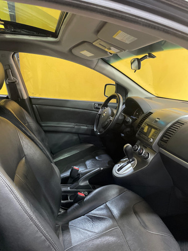 Nissan Sentra 2.0 Flex Aut. 4p