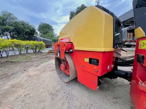 Vibrocompactador Dynapac Cc1200