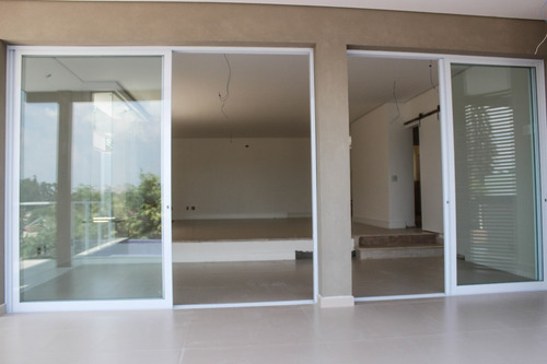 Imagem 4 de 21 de Rrcod3499 - Casa 390mts Condominio Residencial 5 - 4 Suítes - 6 Vagas (nunca Habitada) - Oportunidade - Ótima Localização - Rr3499 - 69404036