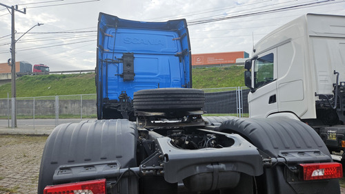 Scania R 450 A6x2 2022/2023