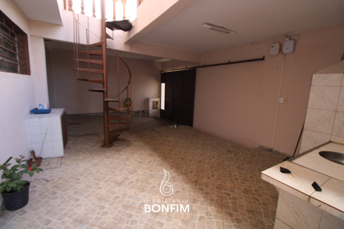 Imagem 26 de 26 de Sobrado Com 4 Dormitórios À Venda Com 200m² Por R$ 949.000,00 No Bairro Guabirotuba - Curitiba / Pr - Sob0168